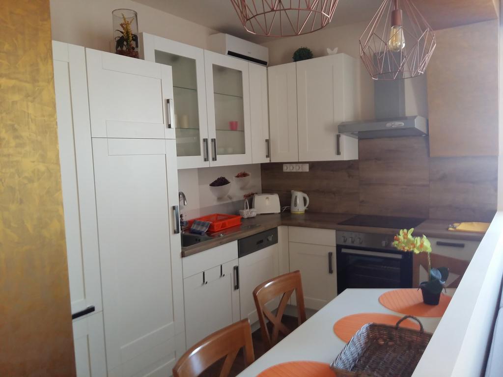 Katalin Boutique & Wellness Apartmanok Hajdúszoboszló Exteriör bild